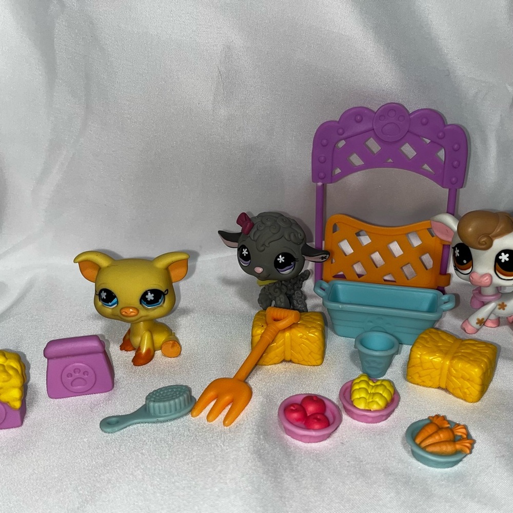 2008 Hasbro Littlest Pet Shop Petting Zoo LPS 475 Pig 476 Cow 477‎ Lamb Set